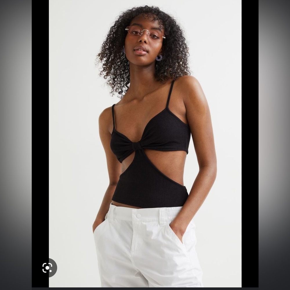 NWT! H&M Women’s Cut-Out Top (Size: S)